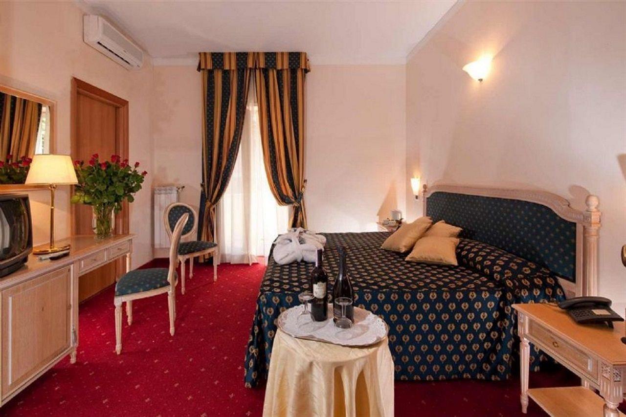C-hotels Club House 4* Rom