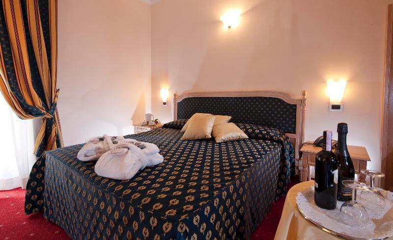 C-hotels Club House 4* Rom