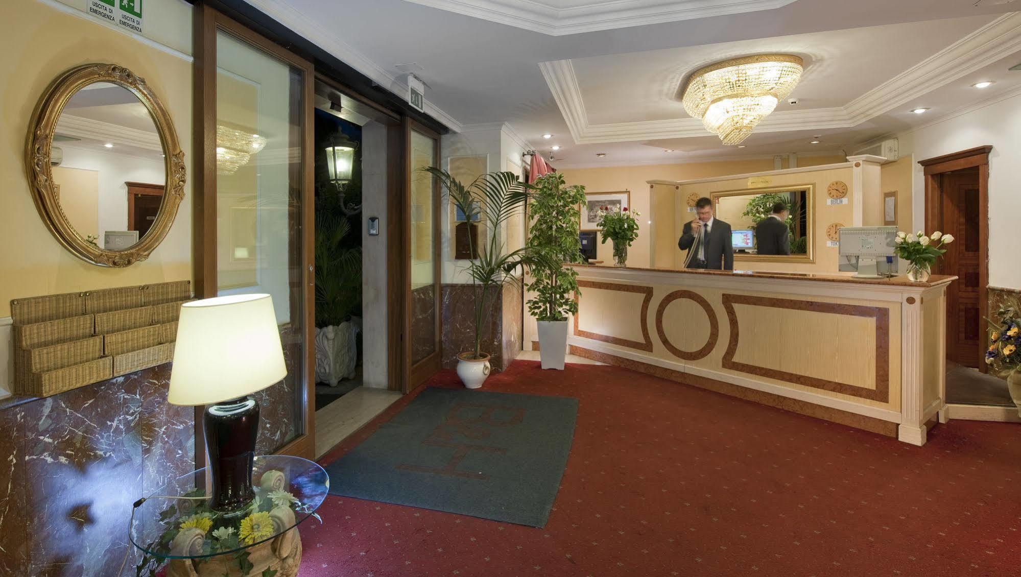 C-hotels Club House 4* Rom